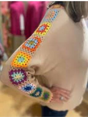 Aaeda Beige Women's Sweatshirt with Colorful Crochet Sleeve Accents - size sm